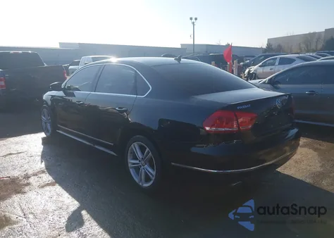 2013 Volkswagen Passat 2.0L Tdi Sel Premium from USA, damaged, VIN 1VWCN7A35DC083250